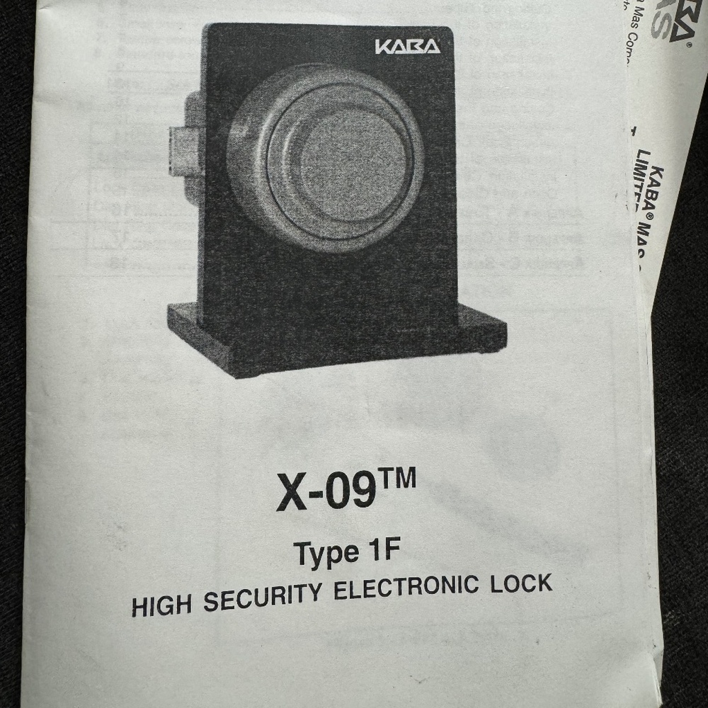 Kaba MAS X-09 Round Deadbit High-Security Electronic Combination Lock Type 1F